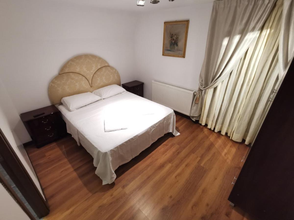 Vila Deal Săcele Exteriör bild