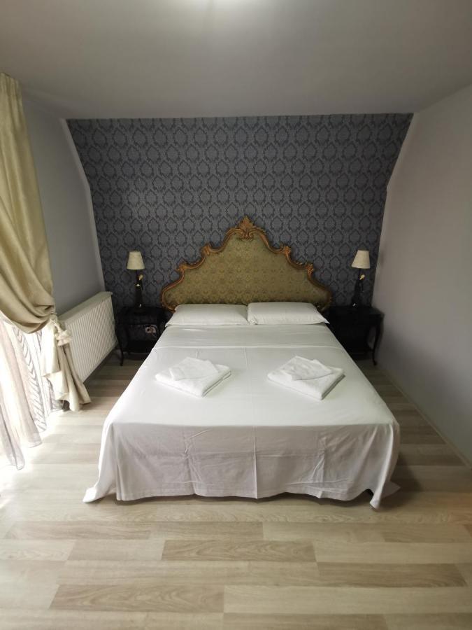 Vila Deal Săcele Exteriör bild