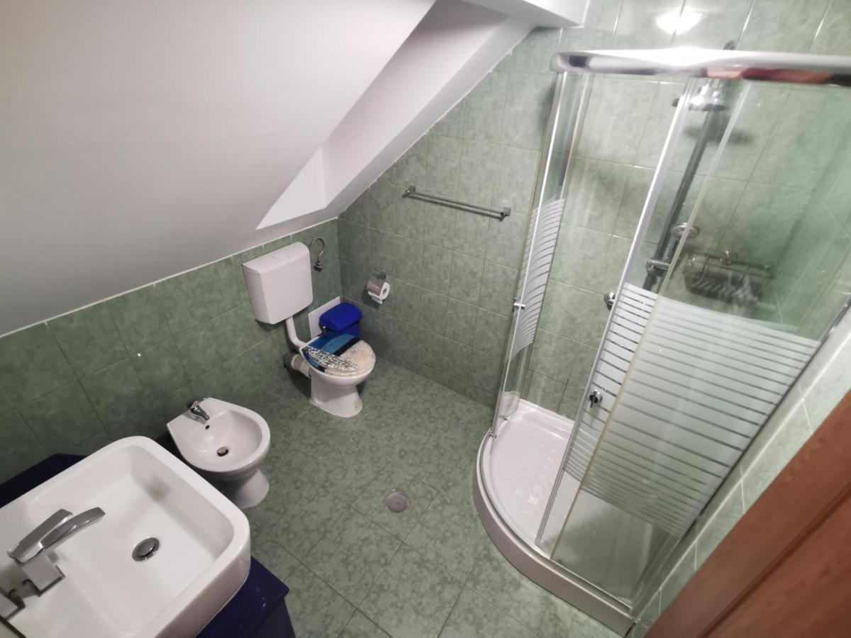 Vila Deal Săcele Exteriör bild