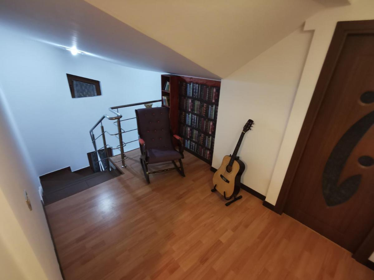 Vila Deal Săcele Exteriör bild