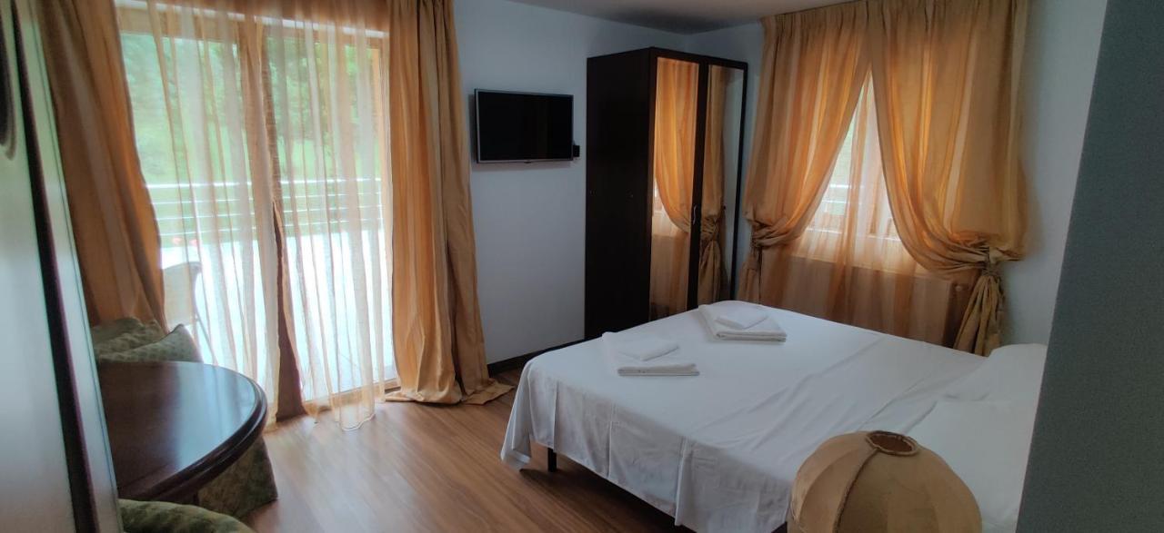 Vila Deal Săcele Exteriör bild