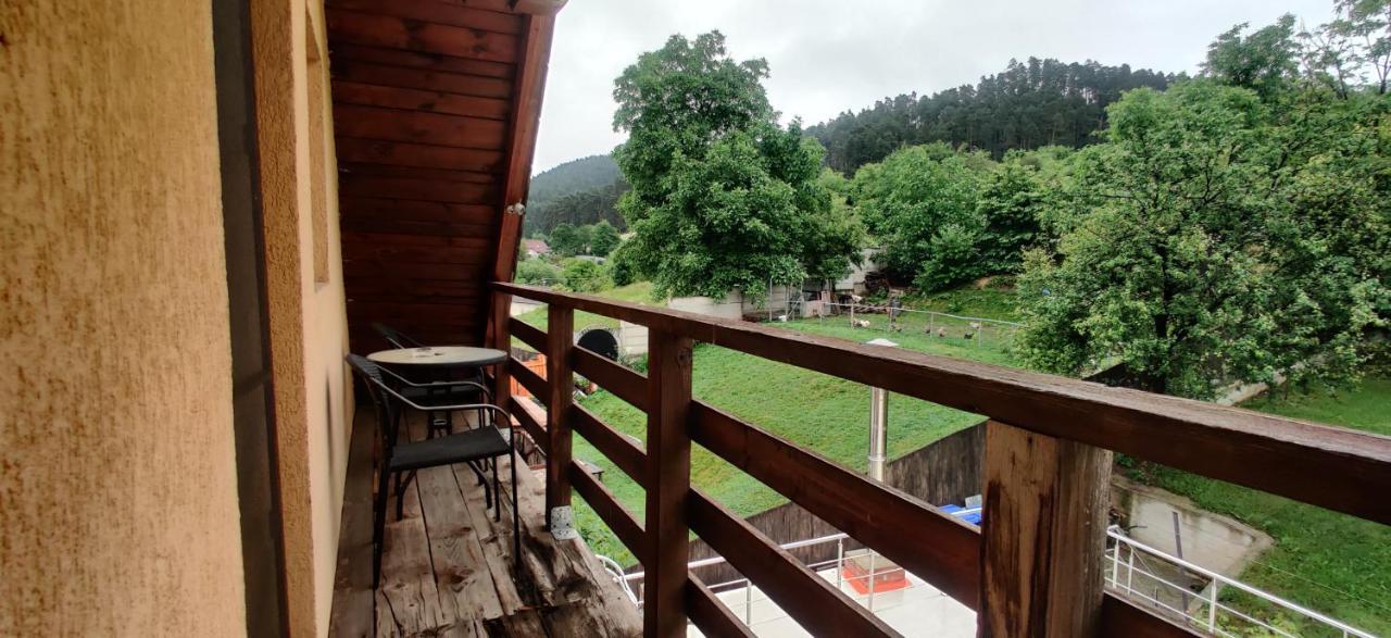 Vila Deal Săcele Exteriör bild